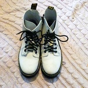 Steve madden white combat boots